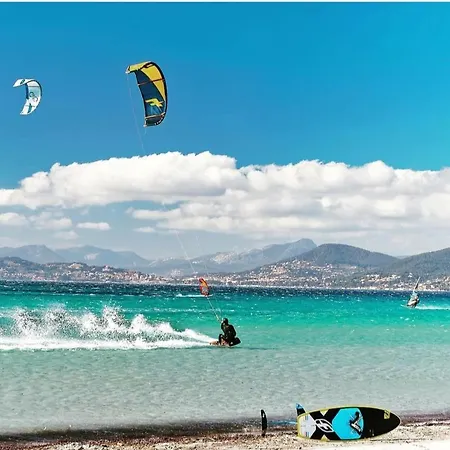 Studio 25m2 Avec 1 Canapé Convertible Grand Confort Pour 2 Personnes Presqu'île Des Giens Hyères