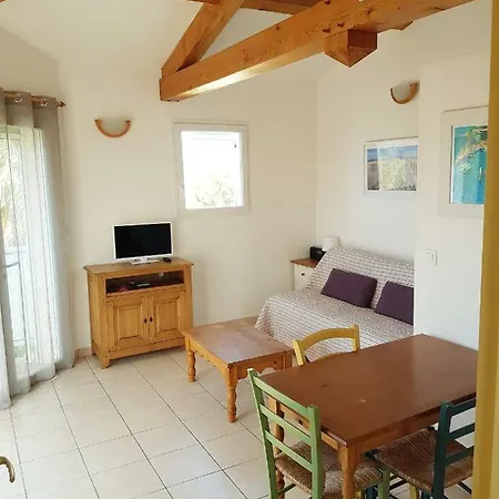 Studio 25m2 Avec 1 Canapé Convertible Grand Confort Pour 2 Personnes Presqu'île Des Giens Hyères